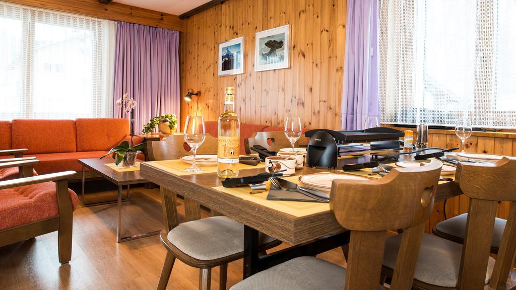 Haus Alba Lägenhet Saas-Almagell Exteriör bild