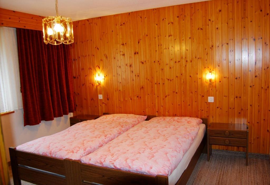 Haus Alba Lägenhet Saas-Almagell Rum bild